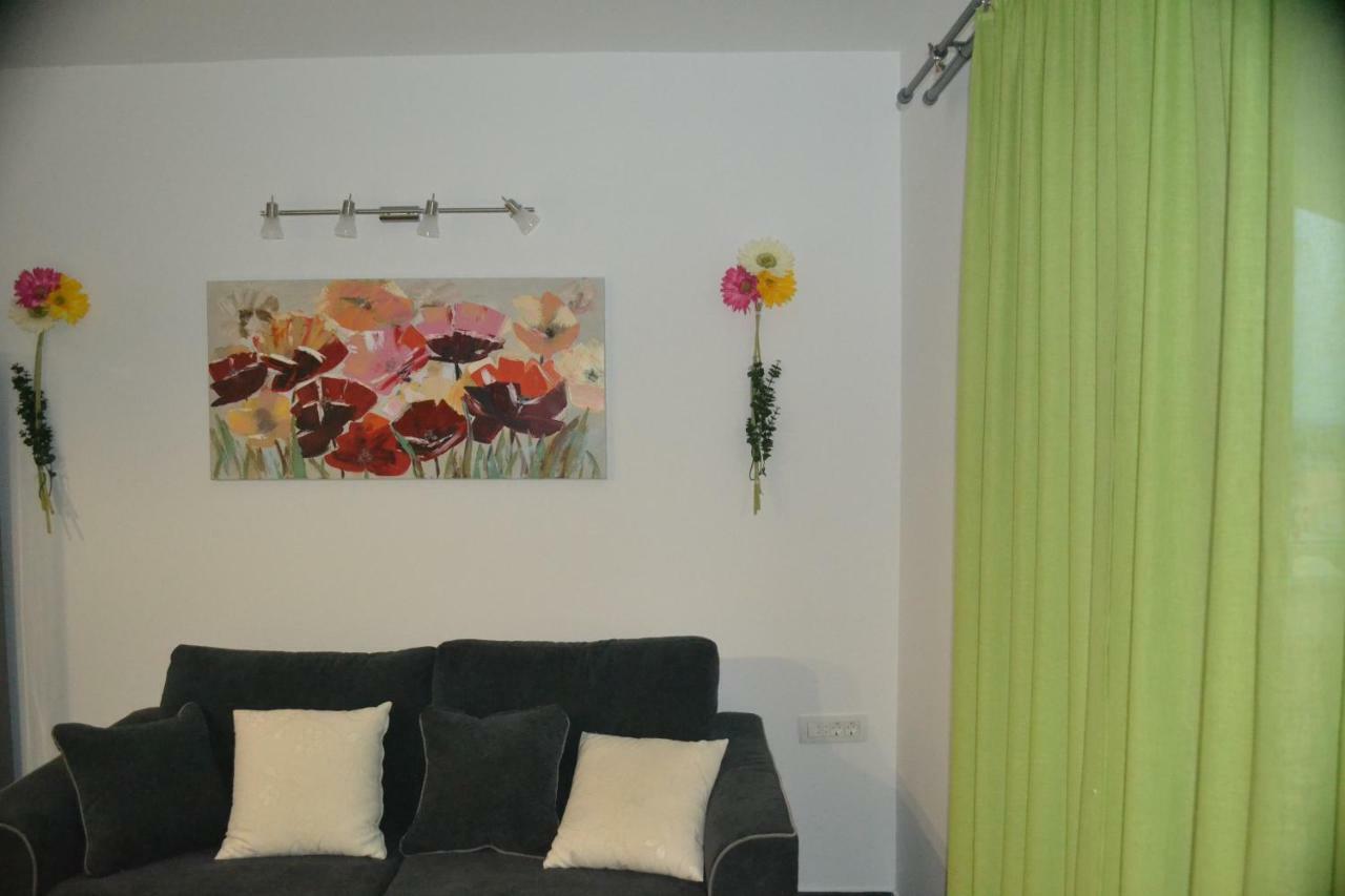 Apartman Bebe In Old Town- With Free Parking Sibenik Exterior photo
